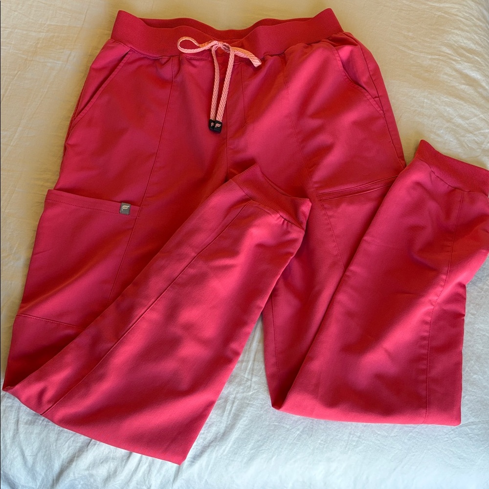 Fabletics Pink Gelato Women's scrub joggers only - Picture 3 of 5